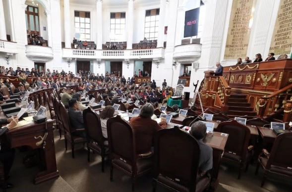 Sesión solemne del Congreso de la Ciudad de México. Foto Marco Peláez/Archivo