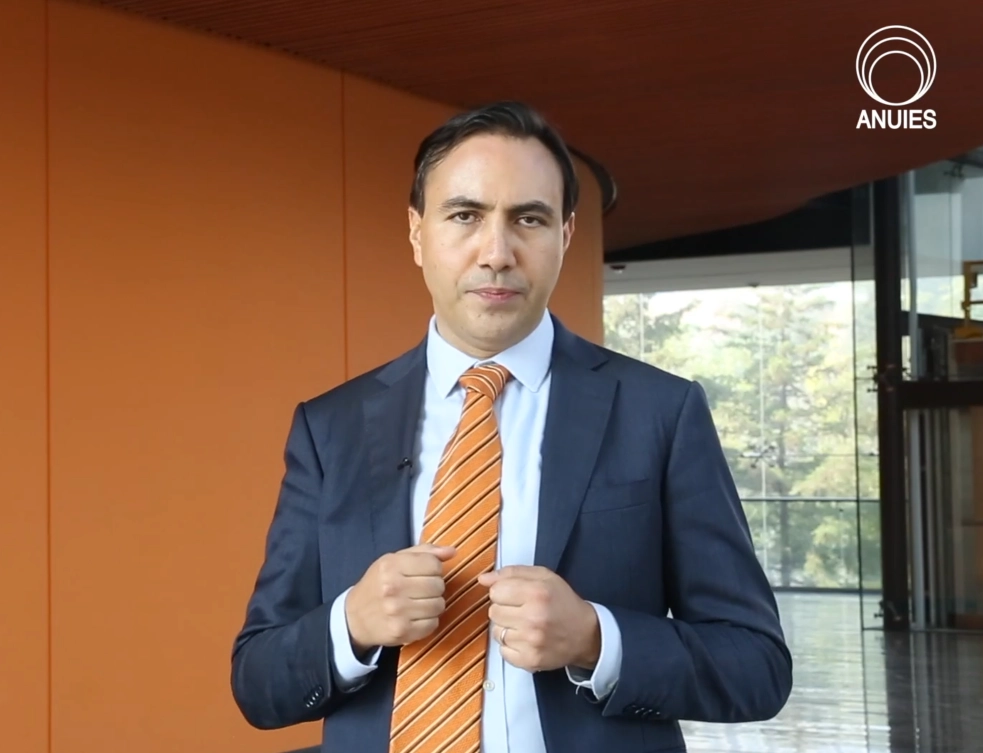 Germán Campos, coordinador  Red Nacional de Generación de Recursos de la Anuies. Imagen tomada del video publicado en la página web redrecursos.anuies.fese.mx