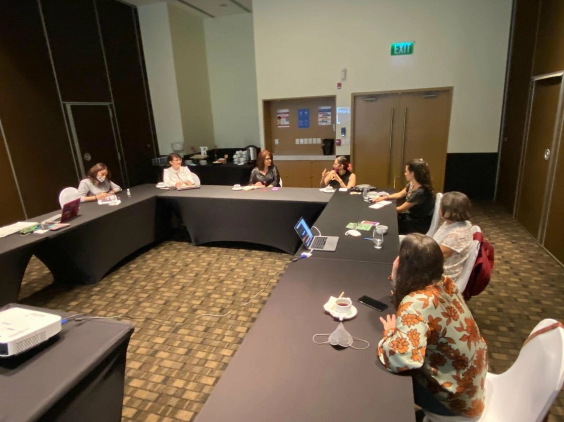 Dirigentes de la Red Feminista Quintanarroense se reunieron con Fabiola Alanís, titular de la Comisión Nacional para Prevenir y Erradicar la Violencia contra las Mujeres (Conavim) para analizar y discutir la agenda de las mujeres de aquella entidad, el 19 de febrero de 2021. Foto tomada del Twitter de @CONAVIM_MX