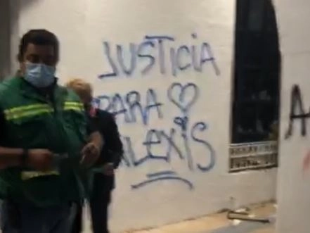 La red exigió que se ofrezca una disculpa pública por parte del gobernador del estado, Carlos Joaquín González. Foto La Jornada Maya
