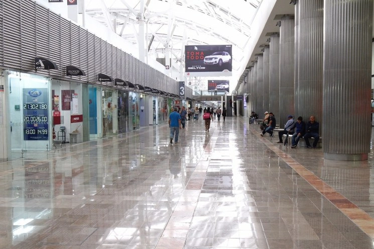 La afluencia en el Aeropuerto Internacional de la CDMX ha reducido drásticamente. Foto Cristina Rodríguez 