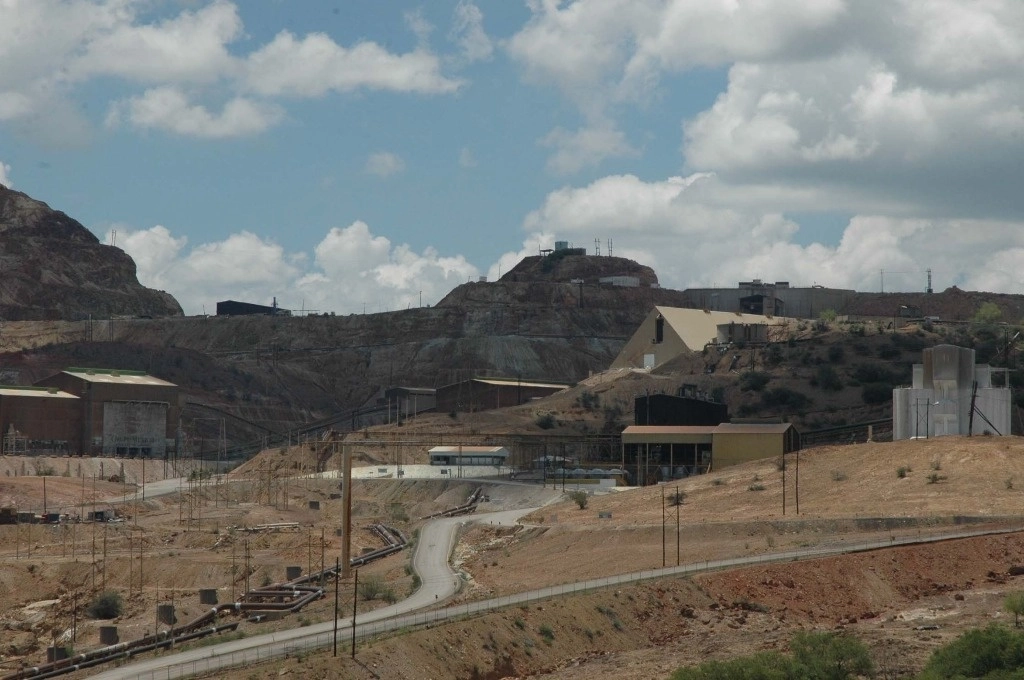 Panorámica de la mina de Cananea, Sonora, que se mantiene en huelga. Foto 'La Jornada'