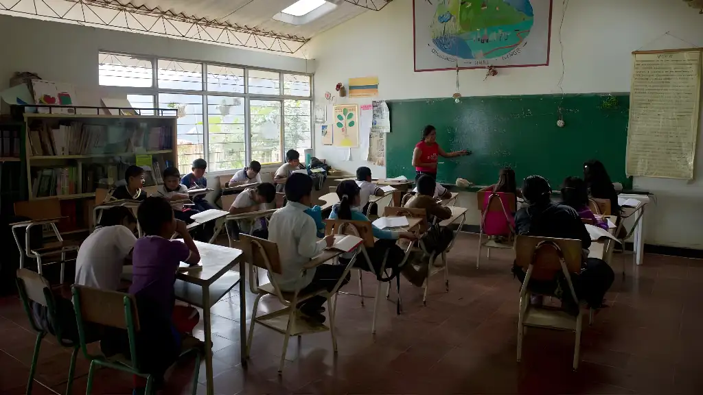 La reforma educativa es una de las tres grandes reformas propuestas por el gobierno de izquierda de Gustavo Petro. Foto Afp / Archivo