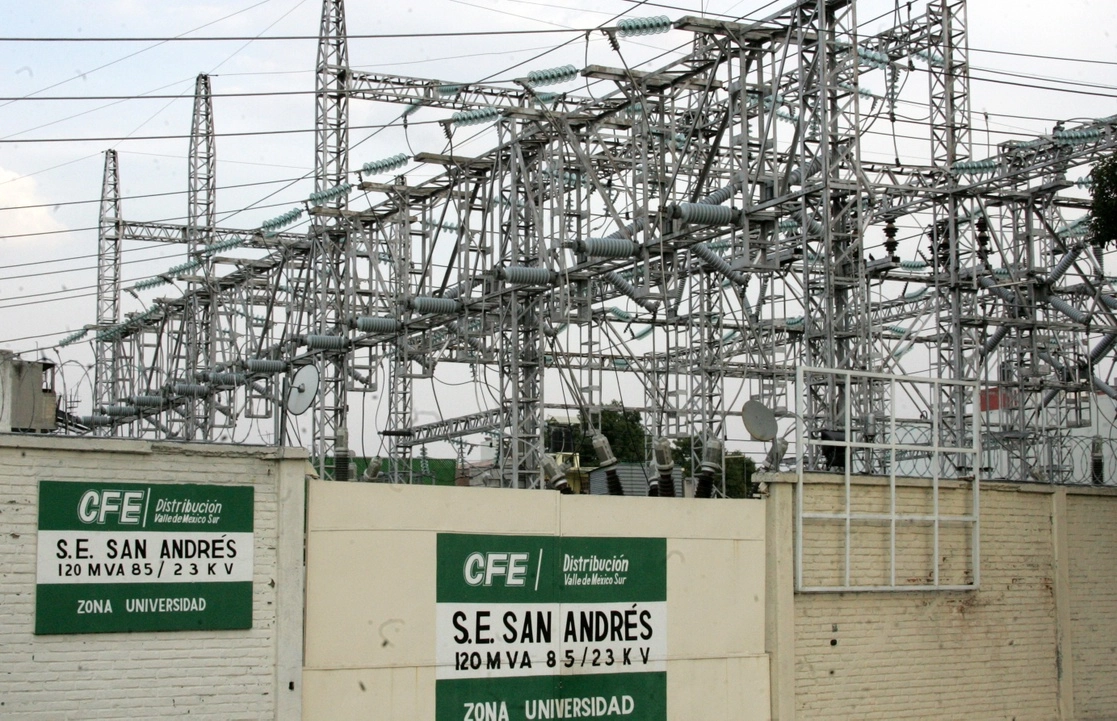 Subestación de distribución eléctrica San Andrés, en Iztapalapa, en la capital del país, el pasado 25 de marzo. Foto Roberto García Ortiz