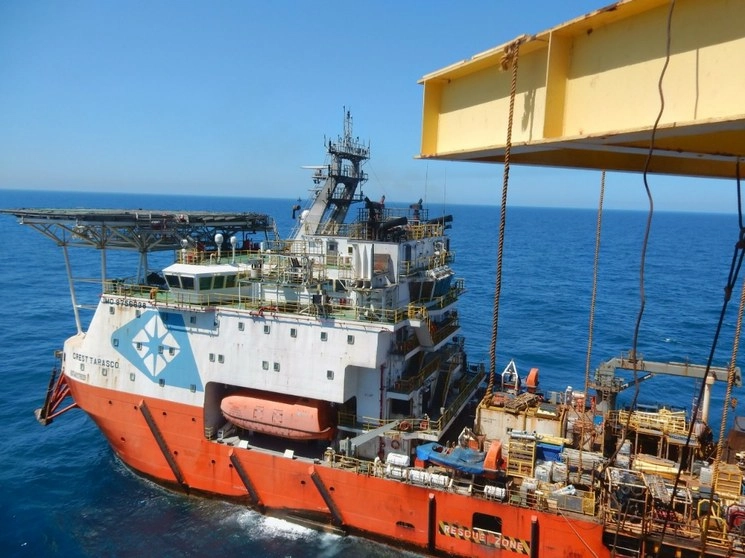 A partir de la Reforma Energética del gobierno anterior se permitieron nuevas exploraciones en yacimientos petroleros. Foto @Pemex