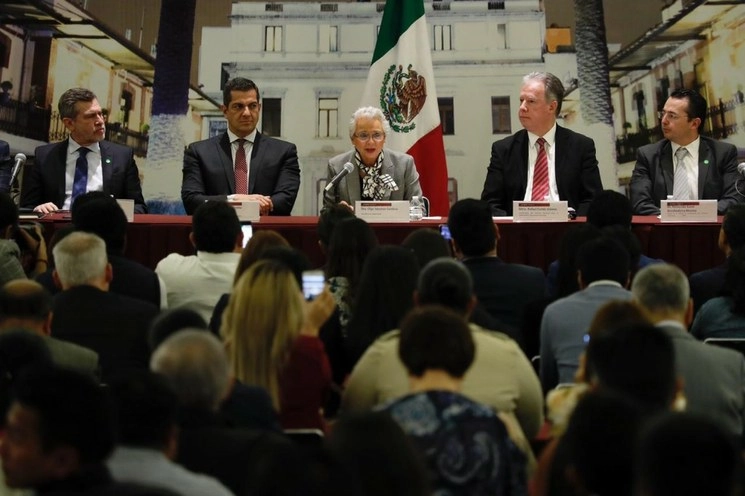  La secretaria de Gobernación, Olga Sánchez; con Emilio Barriga, auditor Especial de Gasto Federalizado de la ASF; Carlos García, director General del INDETEC; Ricardo Peralta, subsecretario de Gobierno; Rafael Cortés y Fernando Karol Arechederra, de la SHCP, durante la apertura del Foro de Desarrollo Técnico de las Haciendas Publicas INDETEC -SEGOB, el 11 de febrero de 2020. Foto Cristina Rodríguez