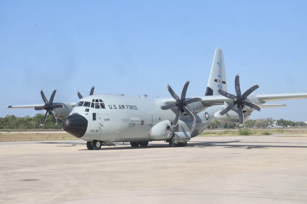 Aeronave 'cazahuracanes' de la Fuerzas Armadas estadunidenses. Foto Conagua 