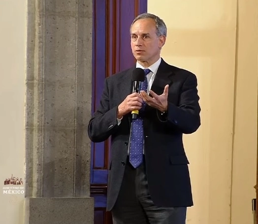 El subsecretario de Salud, Hugo López-Gatell durante conferencia de prensa 