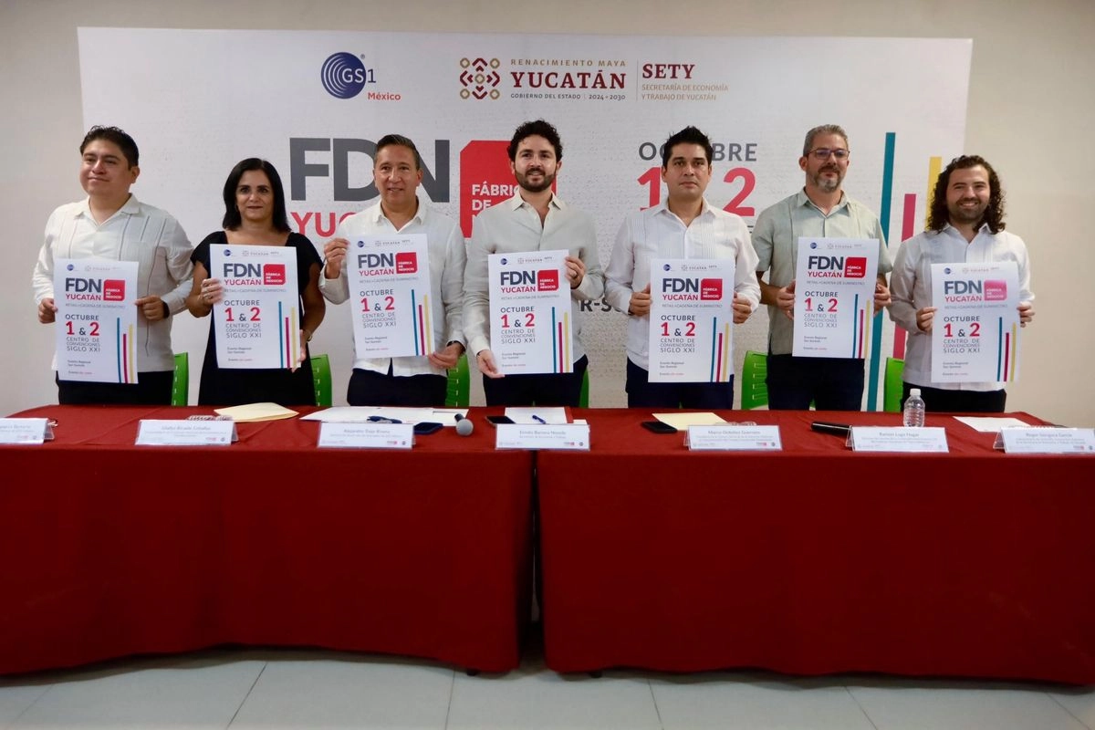 “Los resultados reflejan un crecimiento económico sostenido, acompañado de condiciones de estabilidad que fortalecen la confianza en el futuro del estado”, afirmó el funcionario (centro). Foto