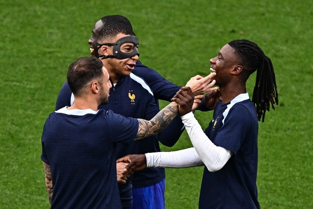 En el Home Deluxe Arena, donde Francia tiene su campo de entrenamiento en el torneo que acogen varias ciudades alemanas, los reservistas de 'les Bleus' enfrentaron en un encuentro de preparación al discreto equipo local. Foto Afp