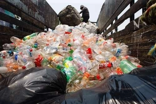 Reciclaje de plástico en la CDMX. Foto Roberto García Ortiz/ archivo
