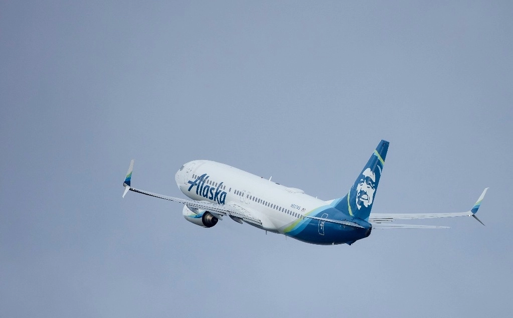 Boeing ha estado bajo una creciente presión por sus controles en fábrica desde el 5 de enero, cuando un tapón en la puerta se desprendió de un 737 MAX 9 en pleno vuelo, en un incidente atribuido a la falta de tornillos. Foto Ap.