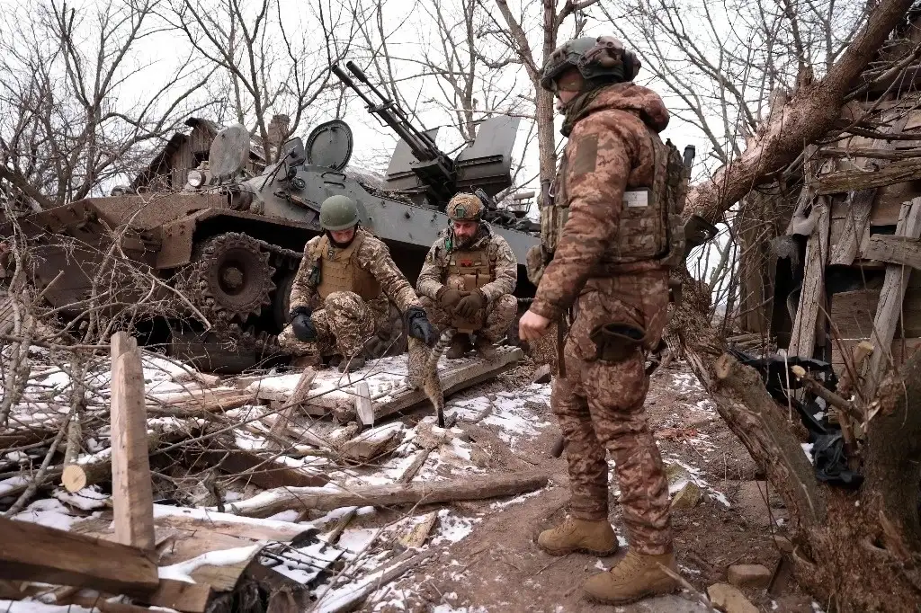 Soldados ucranios en la región de Donetsk, Ucrania. Foto Afp / Archivo