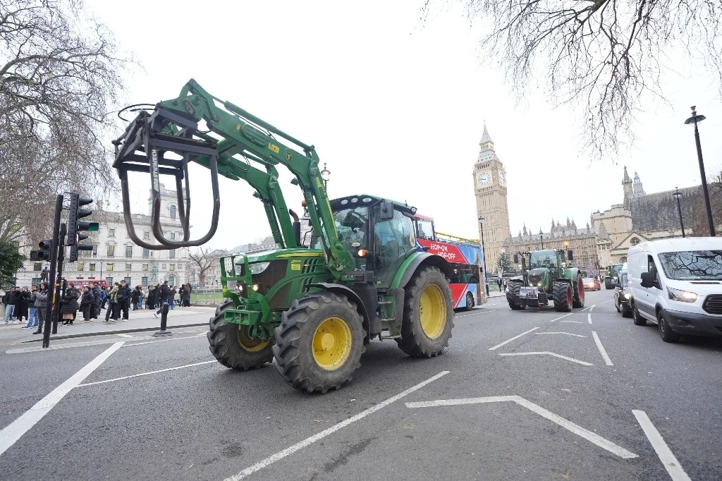 Reino Unido calcula que el pacto puede valer 2 mil millones de libras (2 mil 500 millones de dólares) al año a largo plazo, menos de 0.1 por ciento del producto interno bruto (PIB). Foto Ap