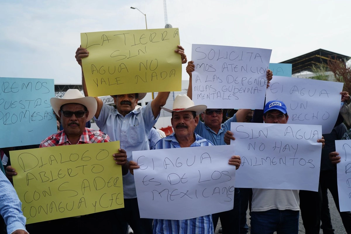 Productores se manifestaron en Michoacán. Foto