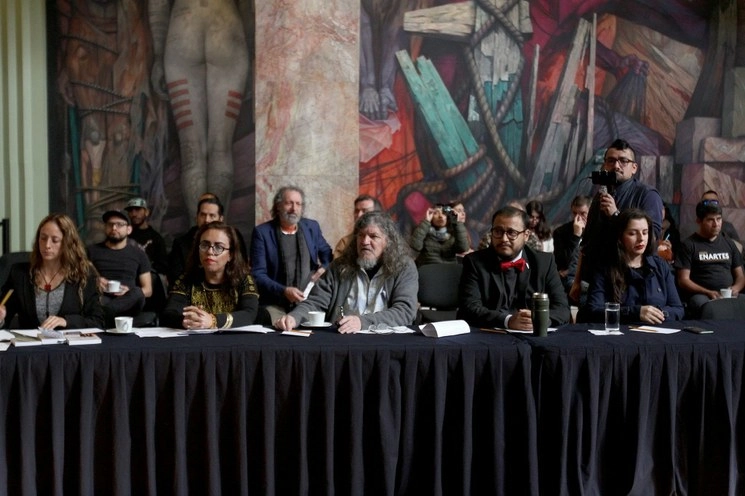Reunión de artistas con integrantes de la Secretaría de Cultura. Foto María Luisa Severiano/Archivo