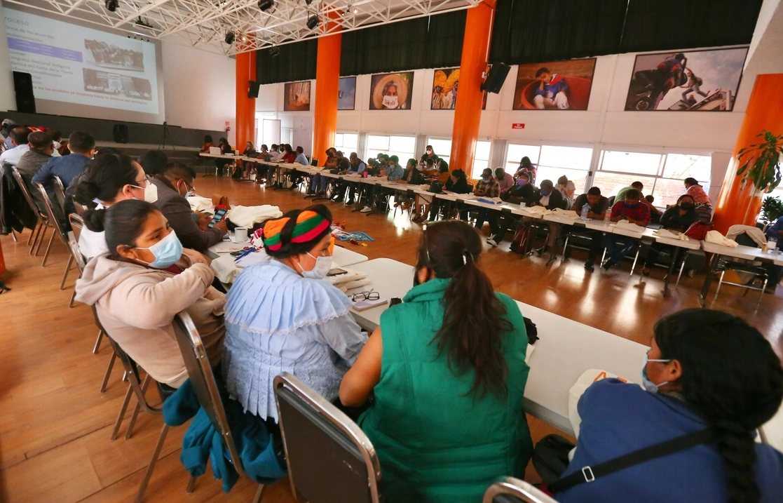 Representantes de más de 80 comunidades del país, agrupadas en la Alianza por la Libre Determinación y la Autonomía hicieron un nuevo llamado a aprobar cuanto antes la reforma constitucional en materia de pueblos indígenas. Foto tomada de la cuenta de Twitter @HacemosAldea