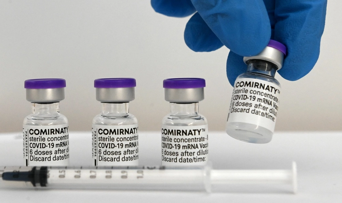 Vacunas antocovid en un laboratorio de Pfizer. Foto Afp