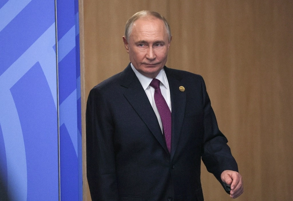 Vladimir Putin, presidente de Rusia, previo a su reunión con el presidente de Mauritania, Mohamed Ould Ghazouani, al margen de la cumbre de los BRICS en la ciudad rusa de Kazán, el 24 de octubre de 2024. Foto Ap