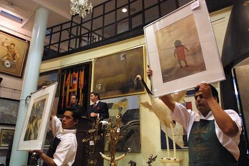Todo se remató en siete subastas, a precios muy por debajo de su valor real. Las ventas fueron organizadas por la galería especializada Louis C. Morton.