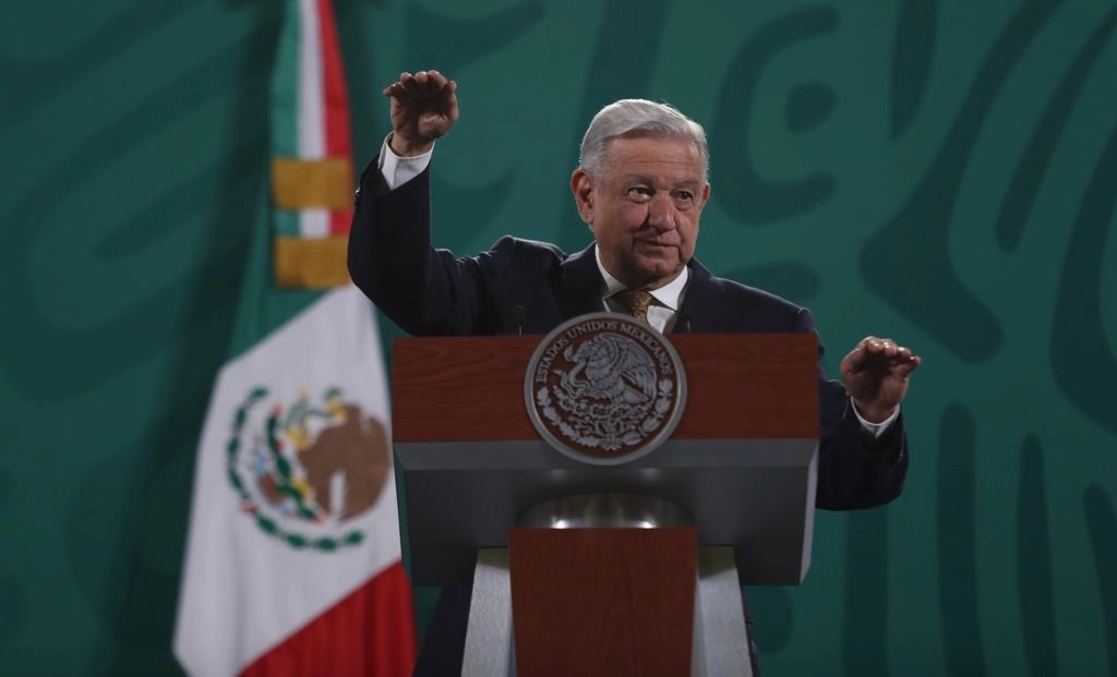 El presidente Andrés Manuel López Obrador durante conferencia matutina. Foto Yazmín Ortega