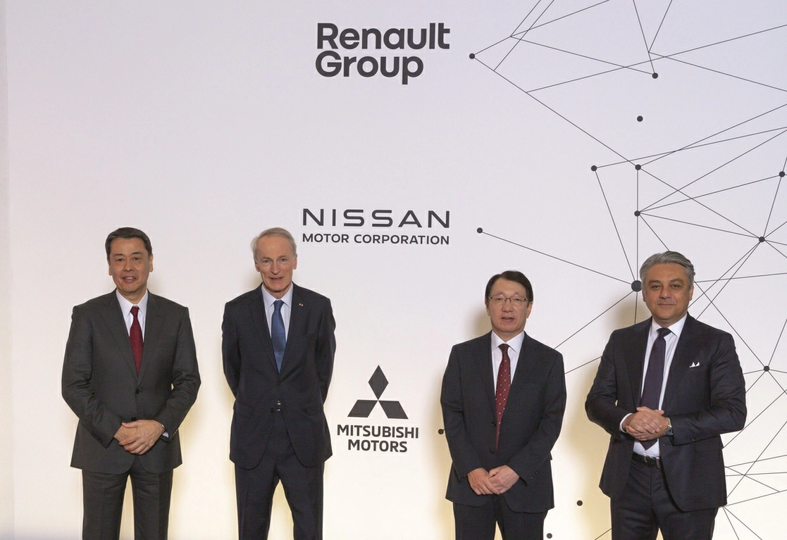 Makoto Uchida, CEO global de Nissan Motor Corporation; Jean-Dominique Senard, Chairman de la Alianza Renault-Nissan-Mitsubishi; Takao Kato, CEO de Mitsubishi Motors; y Luca de Meo, CEO de Renault Group, en el marco de la conferencia de prensa celebrada el 6 de febrero pasado. Foto Cortesía Nissan Mexicana