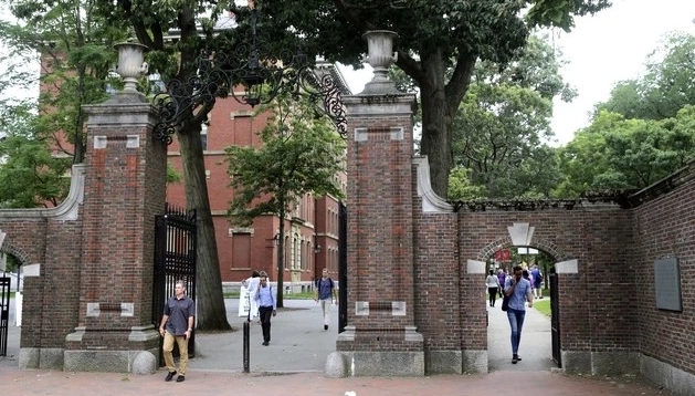 La Universidad de Harvard en Cambridge, Massachussets. 