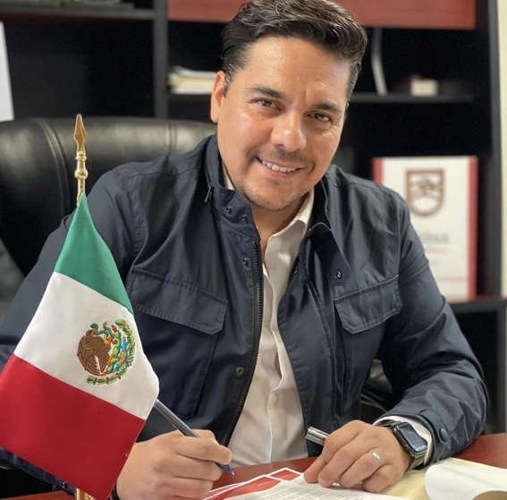 Jeu Ramón Márquez Cerezo, ex director de la Unidad Estatal de Protección Civil y Bomberos del Gobierno de Zacatecas. Foto tomada de la cuenta de Twitter @_JeuMarquez