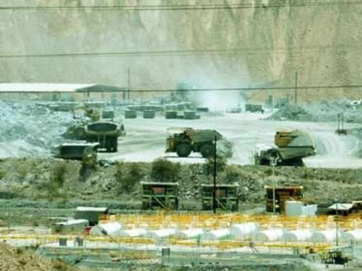La mina de oro Peñasquito aportará a su propietaria, la estadunidense Newmont, 20 por ciento de su producción mundial de oro este año, equivalente a lo que obtendrá en Australia y más de lo que produce en América y África. Foto Alfredo Valadez