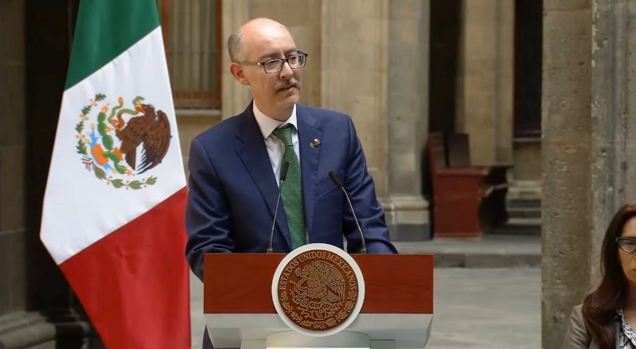 En la última semana de abril comenzaron las movilizaciones estudiantiles y se realizaron diversas marchas solicitando la renuncia del rector y la reposición del proceso de elección de la rectoría.