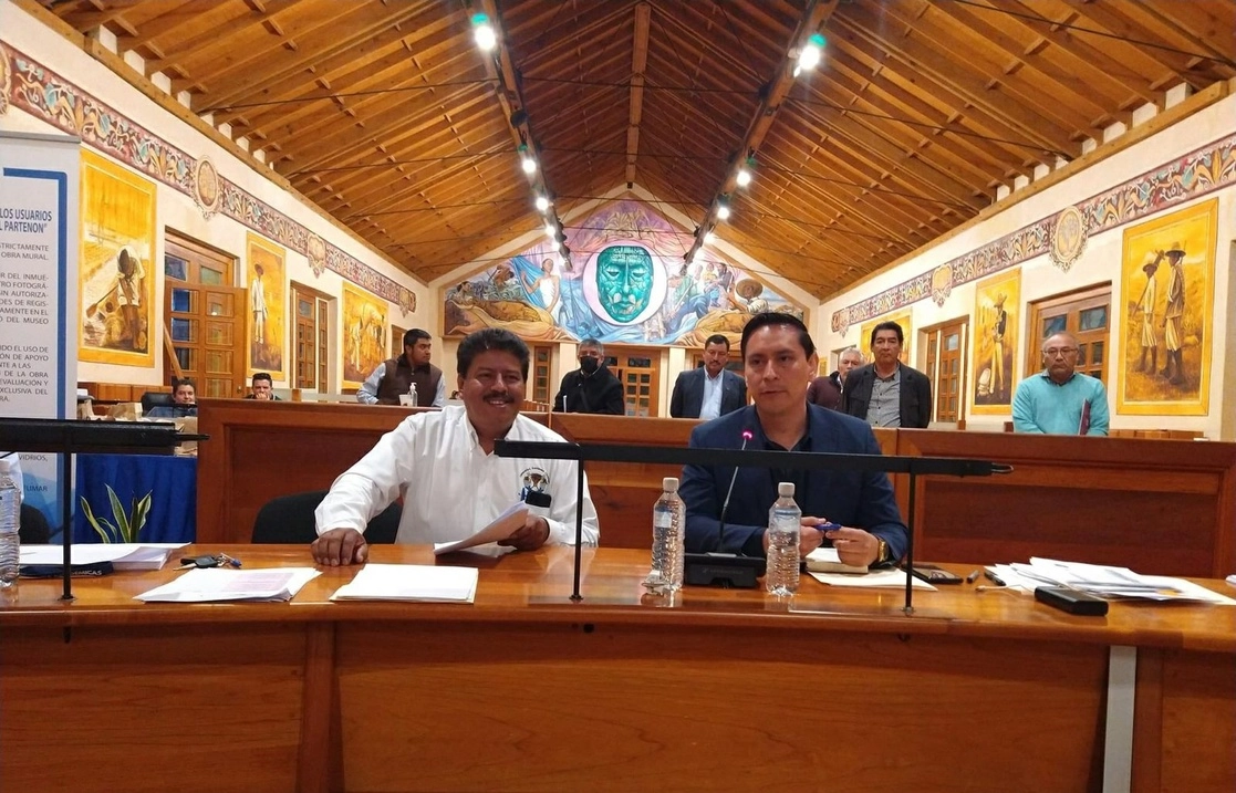 Ángel Garduño García (derecha) buscará la rectoría de la Universidad de Chapingo para el periodo 2023-2026. Foto ‘La Jornada’