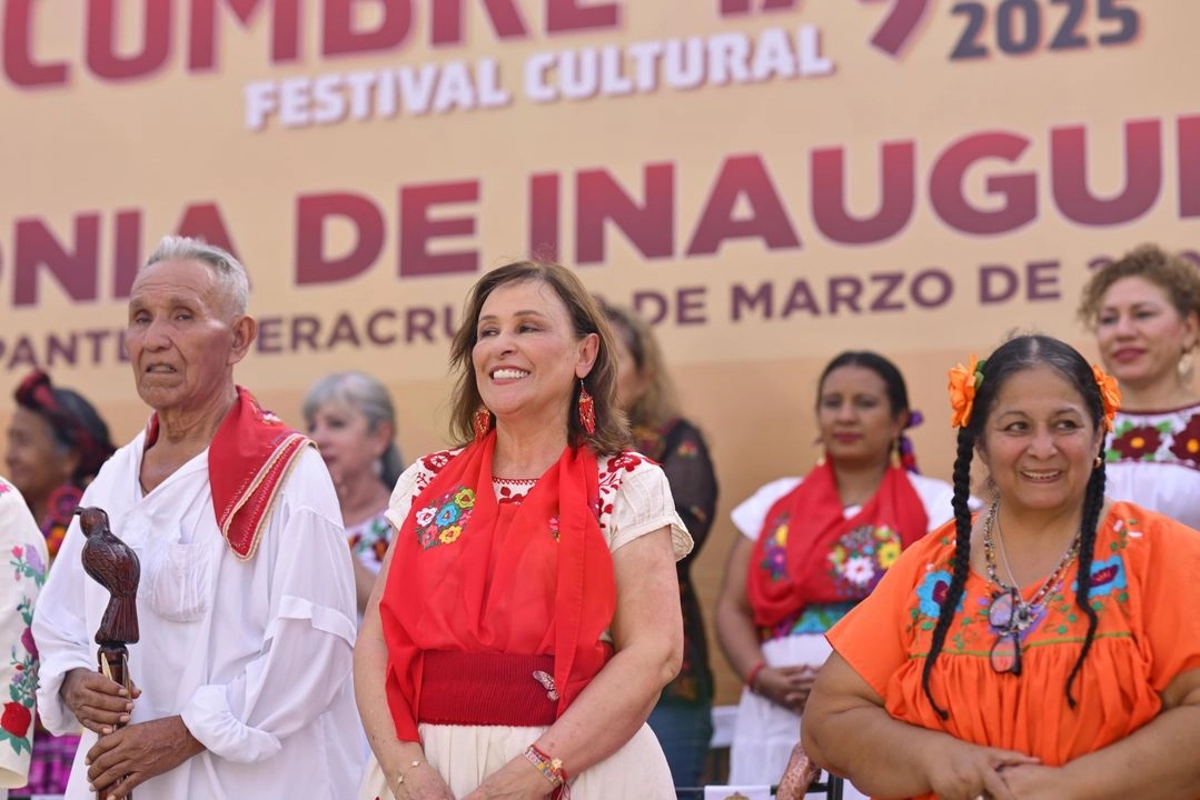 “Ella tiene un legítimo derecho de contender, Adriana se va, va a participar en una contienda en Veracruz y a partir de mañana nos deja, así es esto, va en la planilla, (…) quiere ser política, va para la planilla de Veracruz”, dijo la gobernadora. Foto