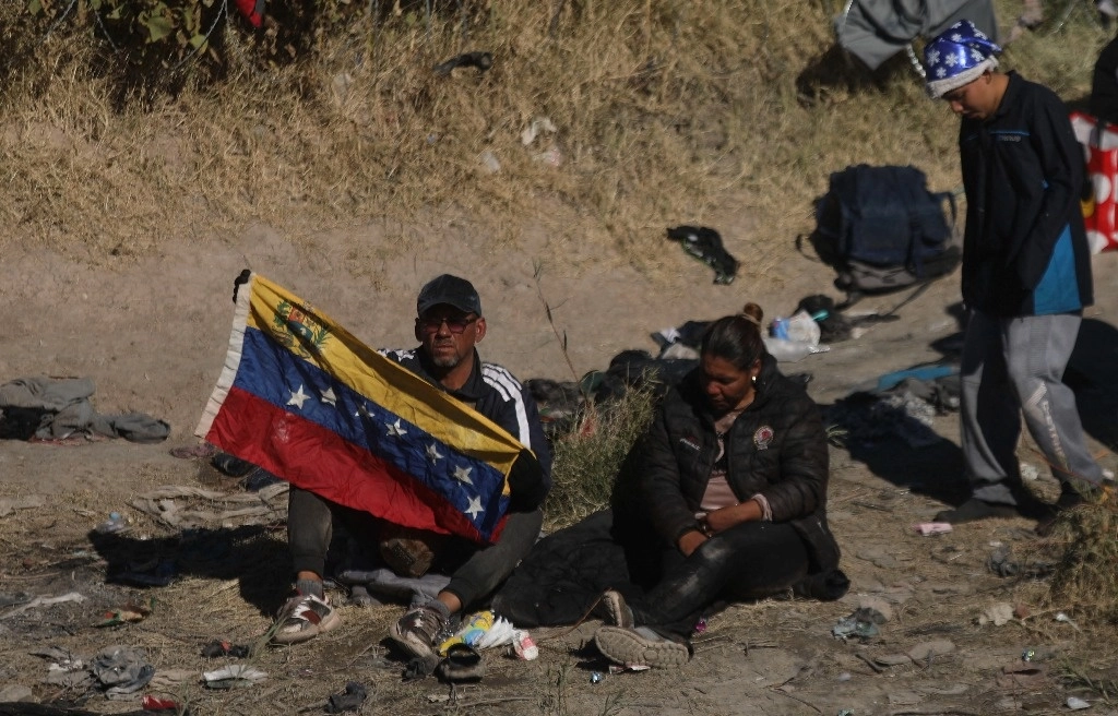  Un grupo de 122 venezolanos arribó a Caracas en un segundo vuelo de repatriación desde México. Foto Afp