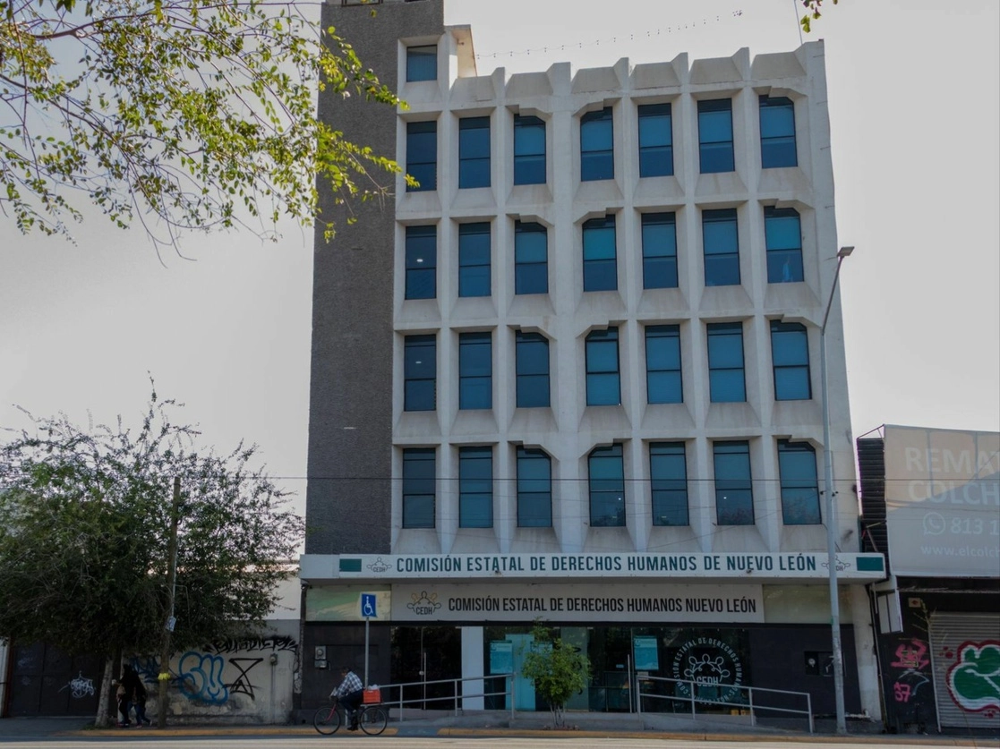 La Comisión Estatal de Derechos Humanos, presidida por Olga Susana Méndez Arellano, registró un aumento de quejas en 2022 respecto al año anterior sobre dependencias estatales. Foto tomada del Twitter de @CEDHNL / Archivo
 