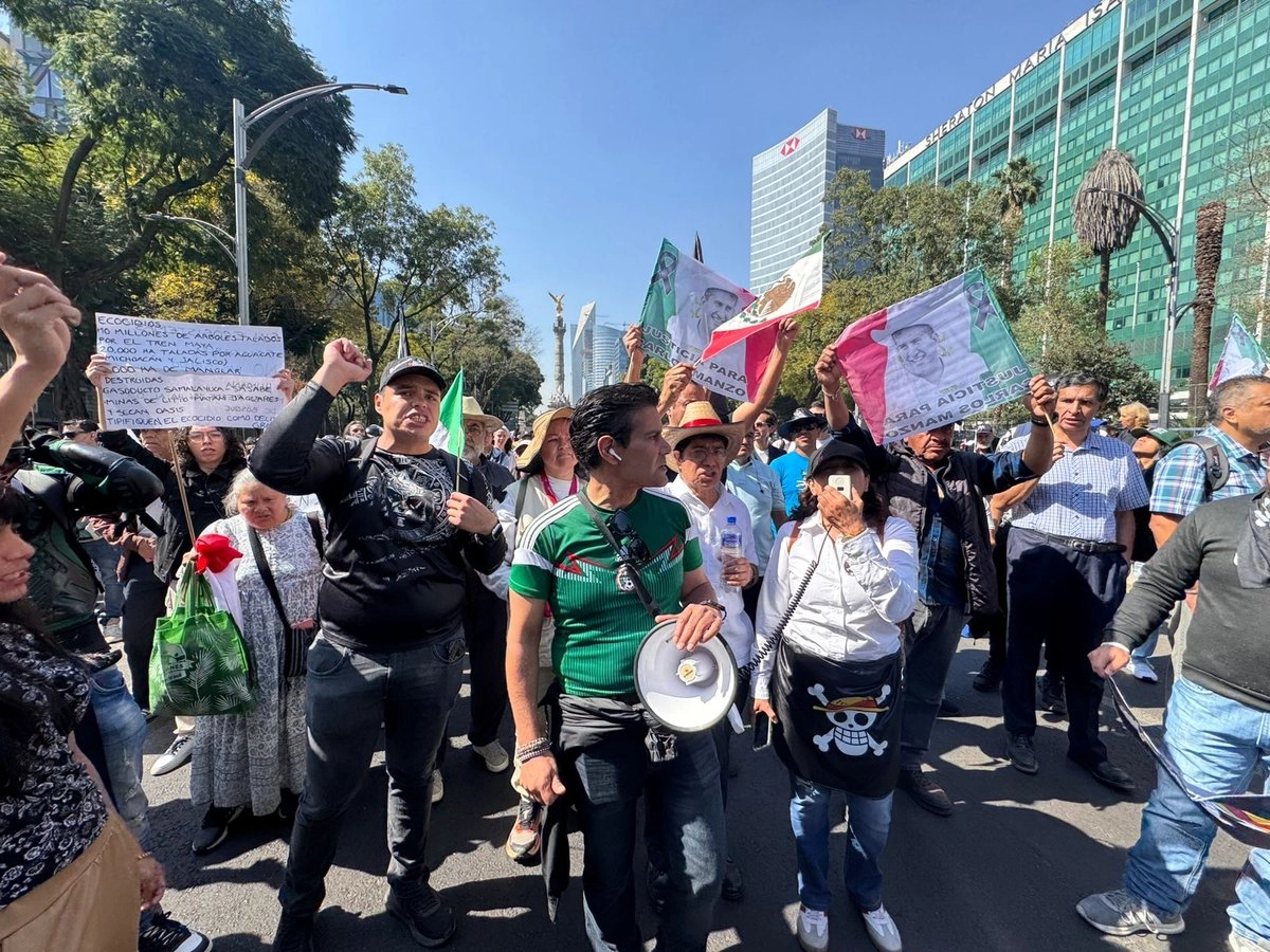 La Secretaría de Gobierno de la Ciudad de México (Secgob) y la Secretaría de Seguridad Ciudadana (SSC) informaron que la segunda manifestación por la Generación Z, tuvo una afluencia de 150 personas, y 5 fueron presentados ante un juez cívico. Foto