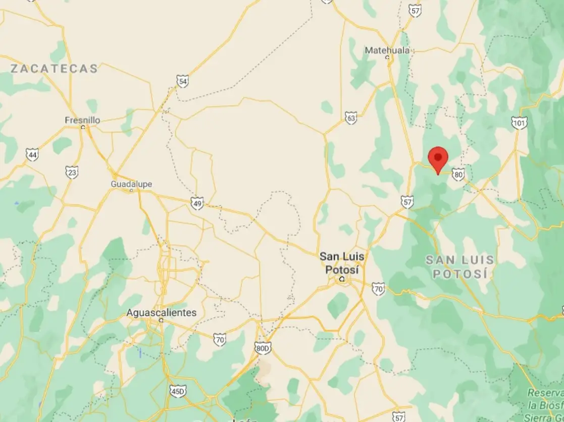 Los policías estatales, destacamentados en el municipio de Santo Domingo, son buscados en la región norte de la entidad potosina, la cual colinda con el estado de Zacatecas. Imagen tomada de Google Maps