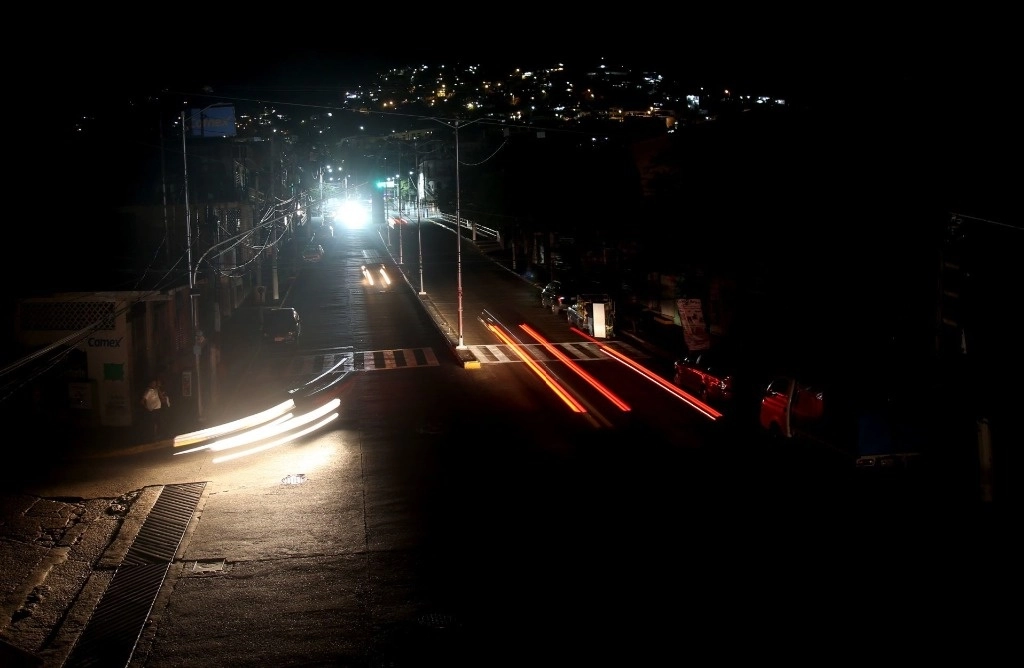 La madrugada del viernes se registró un apagón en varios municipios de la franja fronteriza de Tamaulipas. Foto Cuartoscuro/Archivo