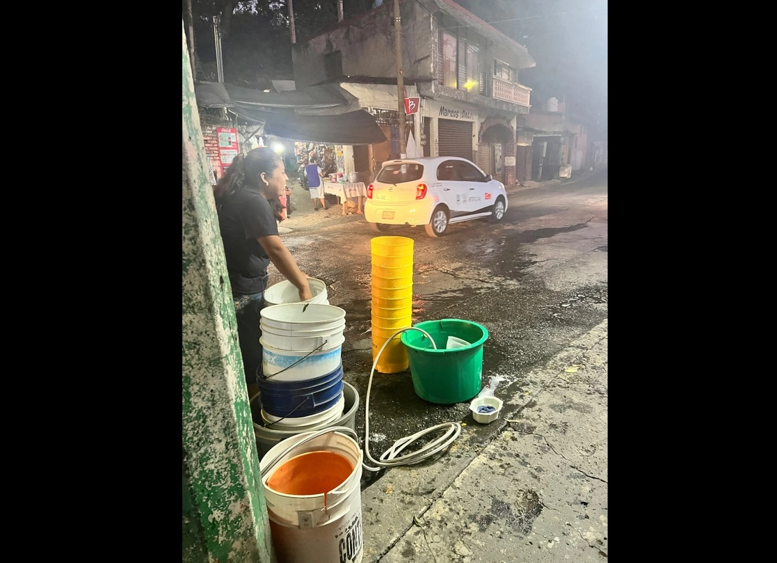 Habitantes en distintas colonias de Cuernavaca han  permanecido hasta un mes sin servicio de agua. Foto Rubicela Morelos
