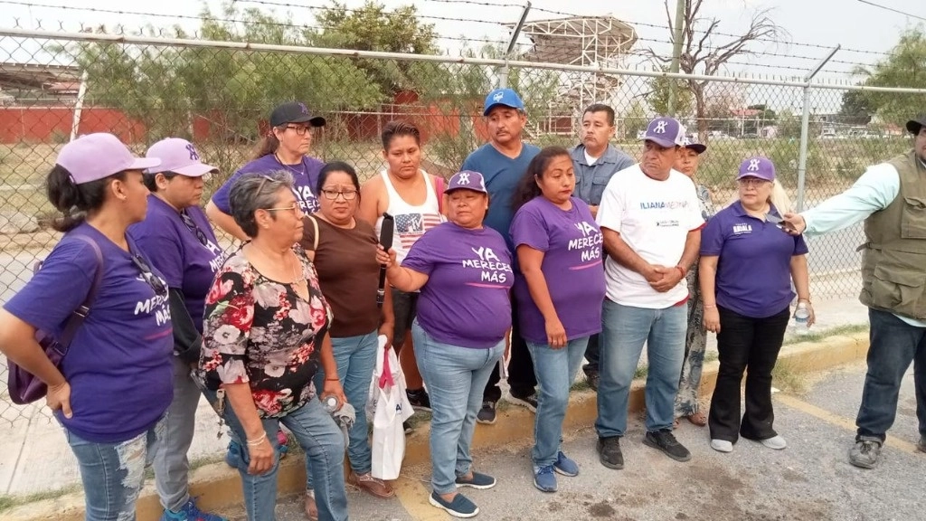Delegado de Bienestar en Nuevo Laredo despide a gestores por negarse a apoyar la campaña de su esposa candidata a diputada local. Foto Carlos Figueroa 