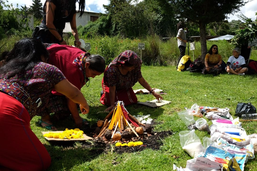 El Centro Tlachinollan señaló que los dos indígenas permanecen totalmente incomunicados, además de que "reciben tratos crueles de parte de las autoridades municipales de Cochoapa el Grande, al grado de que no permiten la visita de sus familiares". Foto 