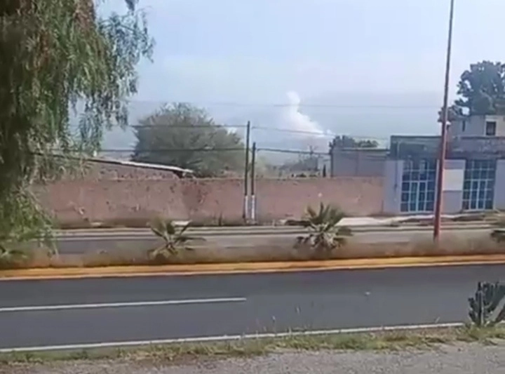 Explosión de un taller de pirotecnia en Santiago de Anaya, Hidalgo. Foto La Jornada