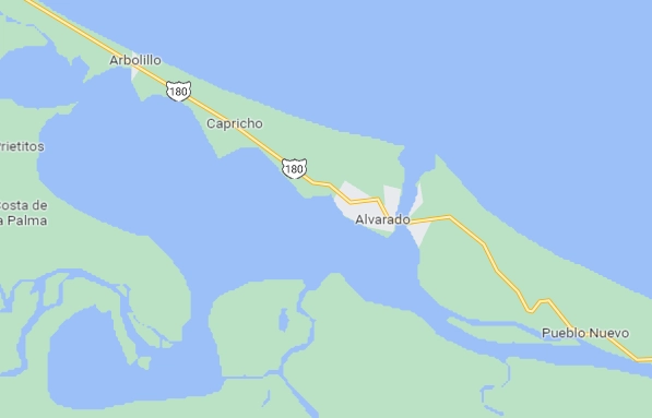 La tarde de este sábado se registró un fuerte incendio en un rancho ganadero en Alvarado, Veracruz. Foto Google Maps