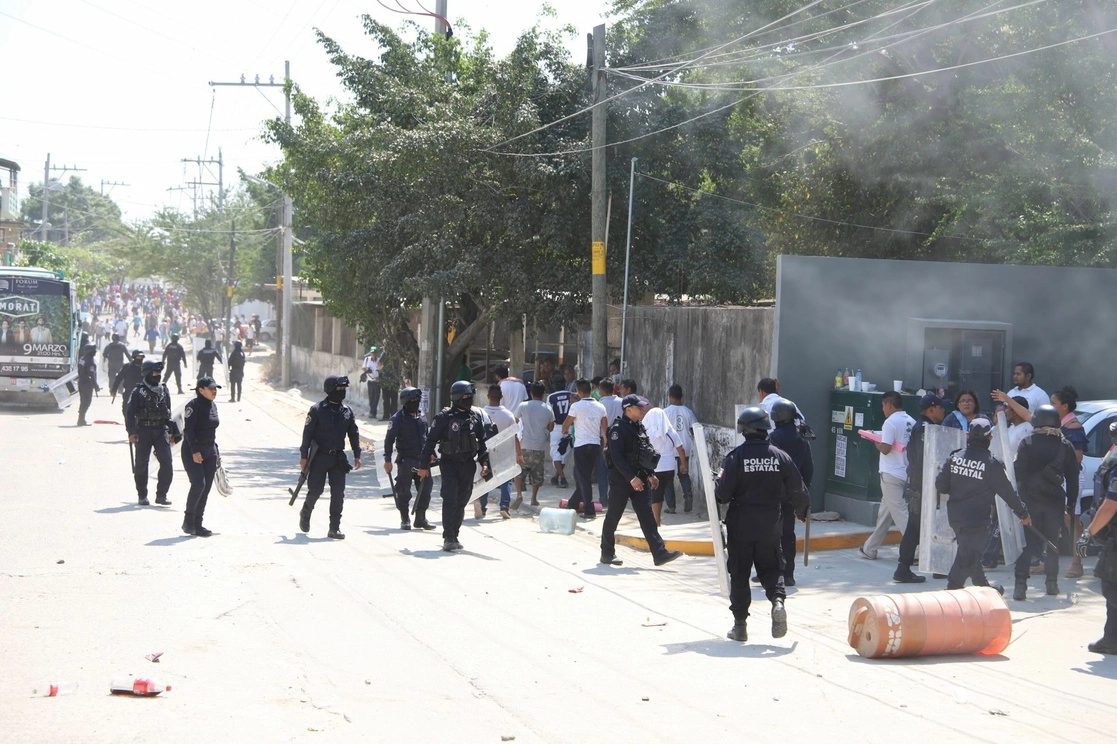 Policías en el Centro de Readaptación Social de Acapulco. Foto Cuartoscuro / Archivo