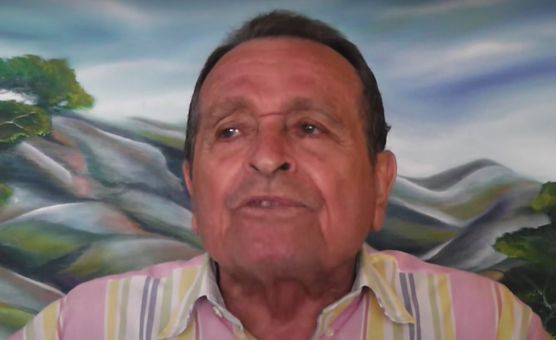 El ex líder guerrillero venezolano Douglas Bravo. Imagen tomada del canal de Youtube RUPTURAorg


