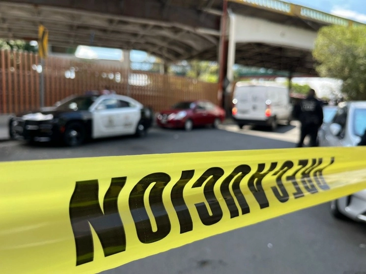 Autoridades investigan la muerte de una estudiante del Tecnológico de Monterrey al interior del campus Garza Sada en la capital de Nuevo León. Foto Alfredo Domínguez