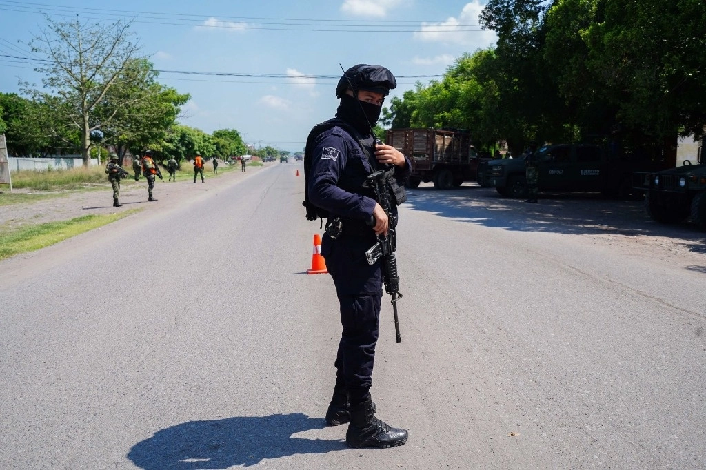 Operativo militar tras ataque con drones en Buenavista Tomatlán, Michoacán en septiembre de 2023. Foto Cuartoscuro
