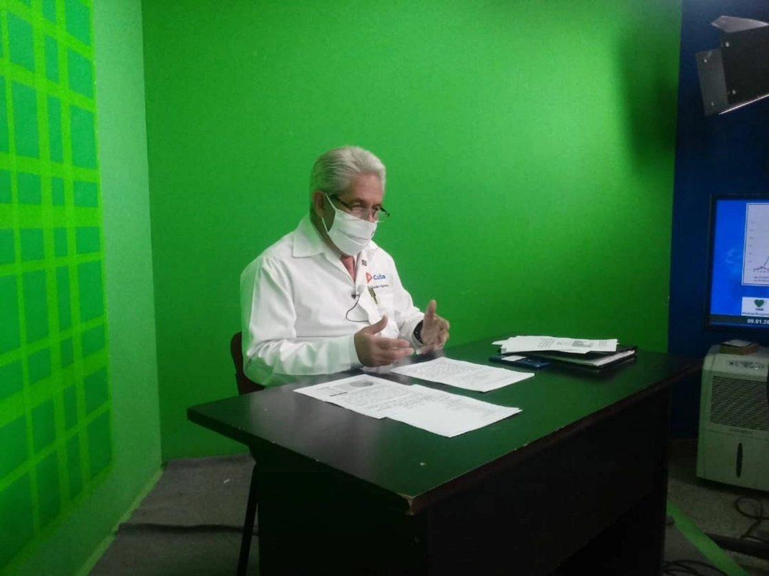 Francisco Durán, jefe de Epidemiología del Ministerio de Salud de Cuba. Foto tomada del Twitter de @DrDuranGarcia