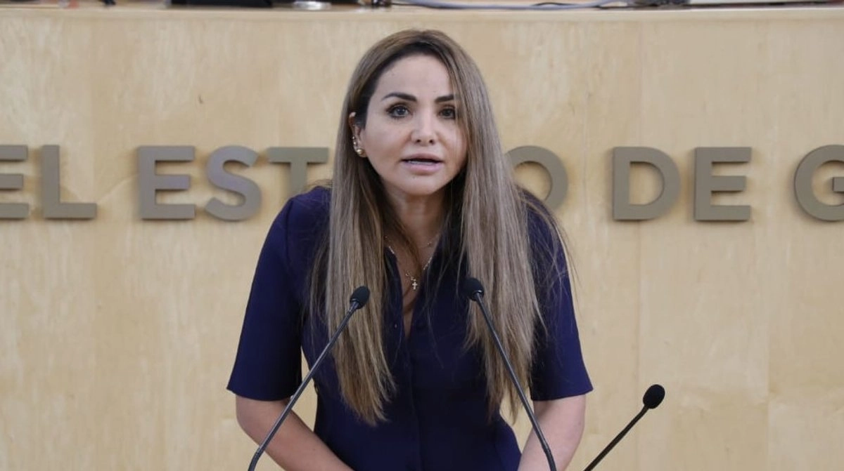 La diputada de Morena Hades Aguilar Aguirre solicitó ante el pleno del Congreso que sean auditados 4 mil 457 millones de pesos de la partida Efectividad del sector de procuración de justicia. Foto 