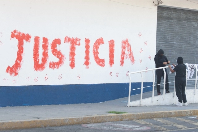 Grupos feministas siguen exigiendo justicia por los asesinatos de mujeres que se cometen diariamente en el país. Foto Luis Castillo 