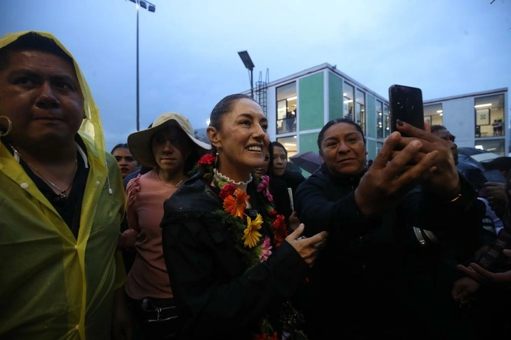 Claudia Sheinbaum durante su encuentro con habitantes de Cuautepec. Foto Yazmín Ortega